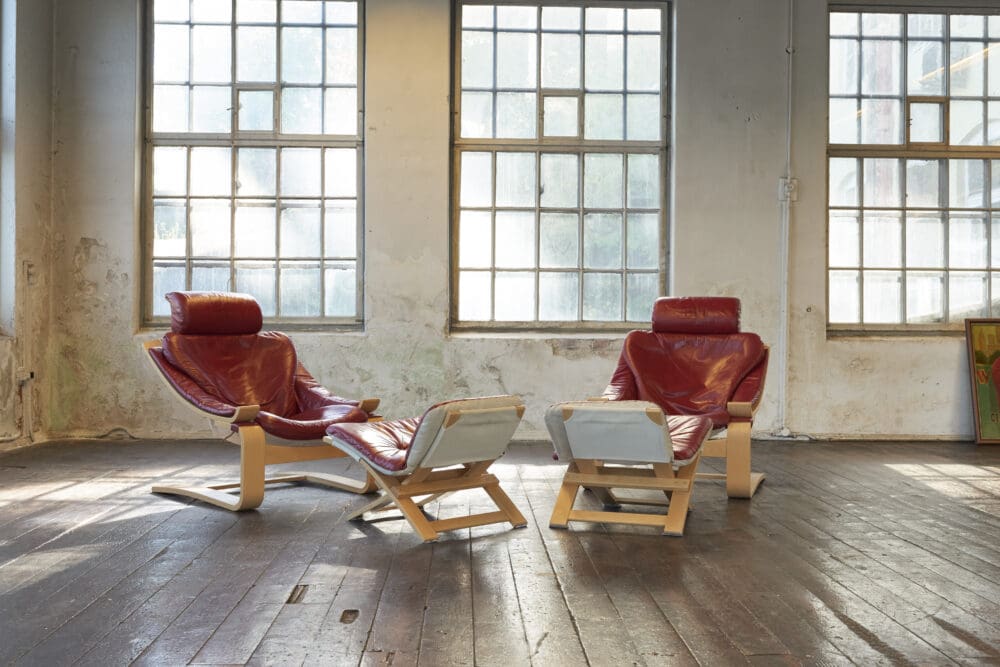 A pair of Swedish Kroken Leather Lounge Chairs and Stools - Image 4