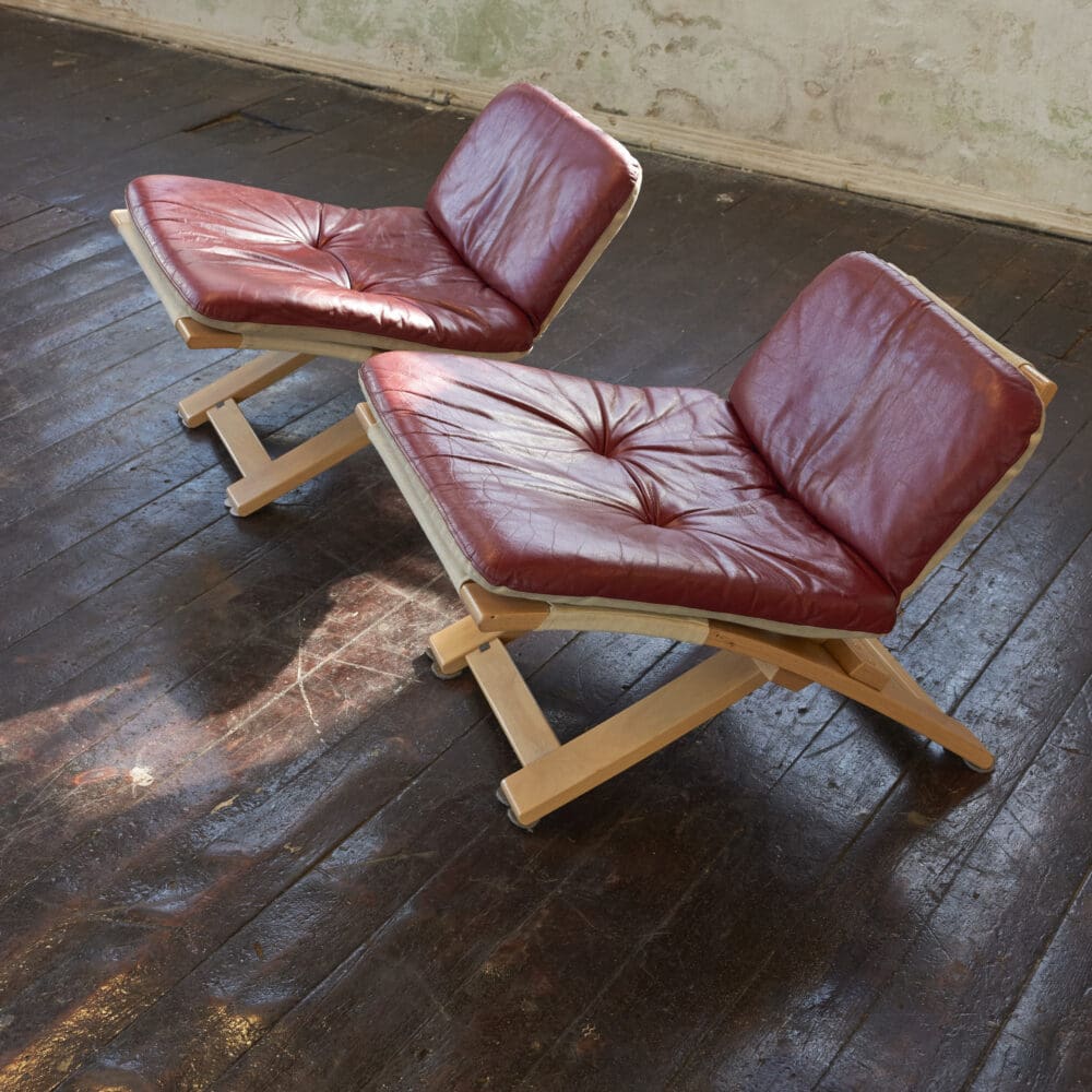 A pair of Swedish Kroken Leather Lounge Chairs and Stools - Image 13