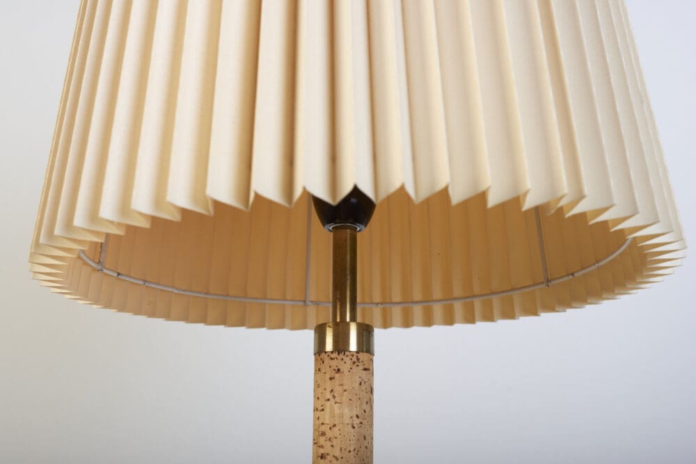 Rare Holm Sørensen brass and cork table lamp - Image 5