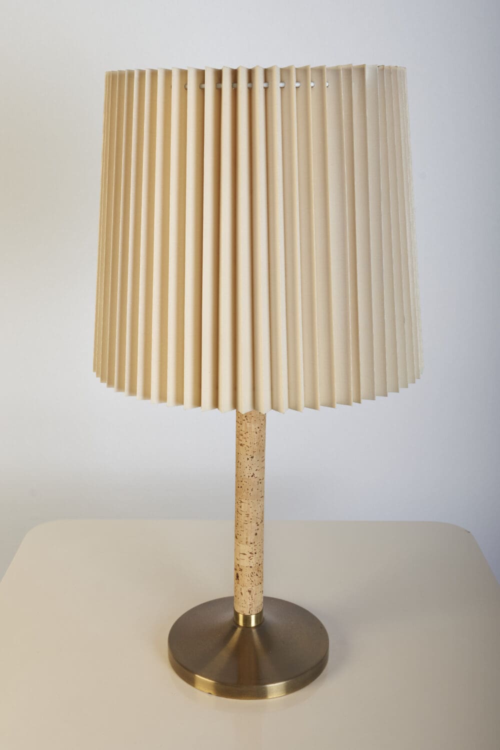 Rare Holm Sørensen brass and cork table lamp - Image 6