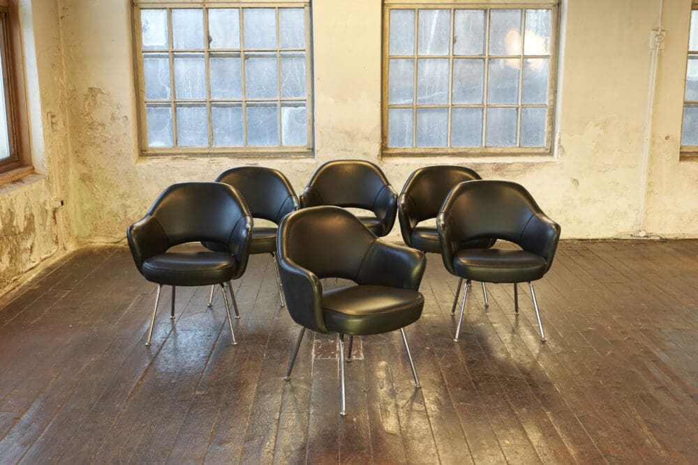 Saarinen Executive Armchair - Knoll - Image 5