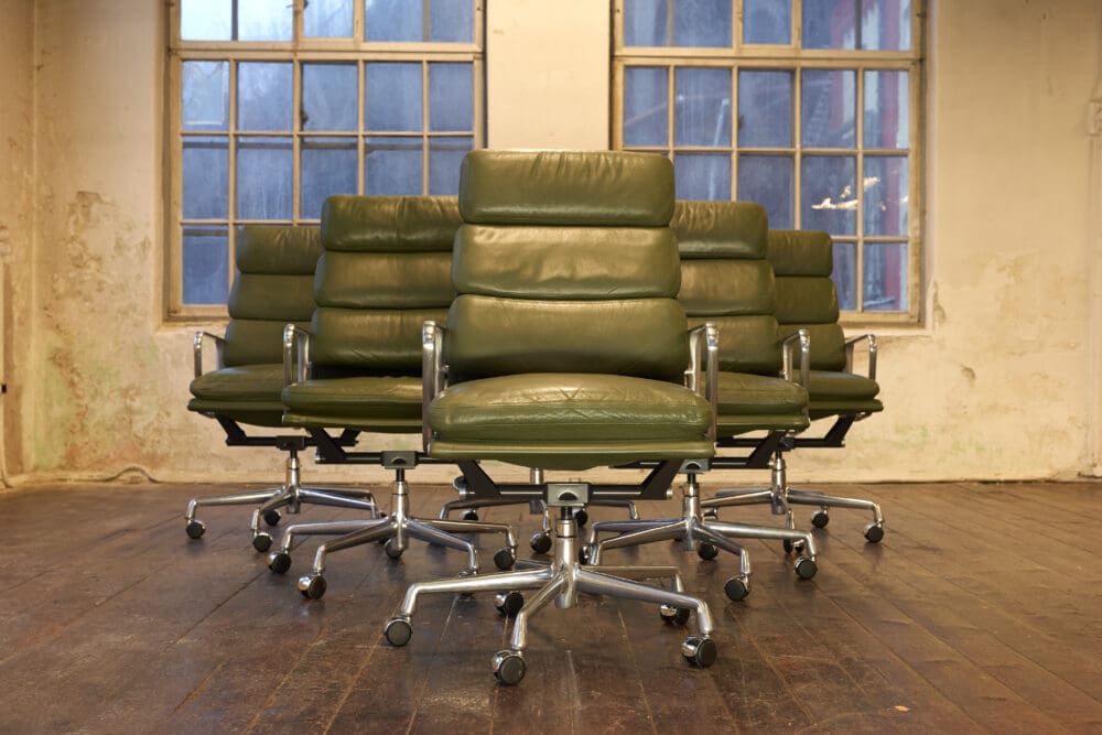 Eames Aluminum Group Soft Pad Executive Chairs