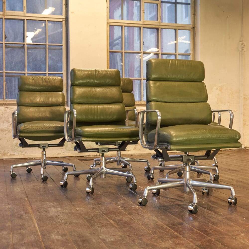 Eames Aluminum Group Soft Pad Executive Chairs - Image 3