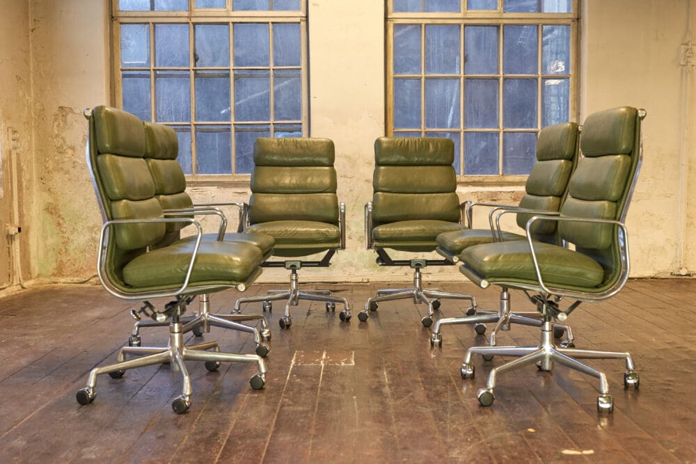 Eames Aluminum Group Soft Pad Executive Chairs - Image 5