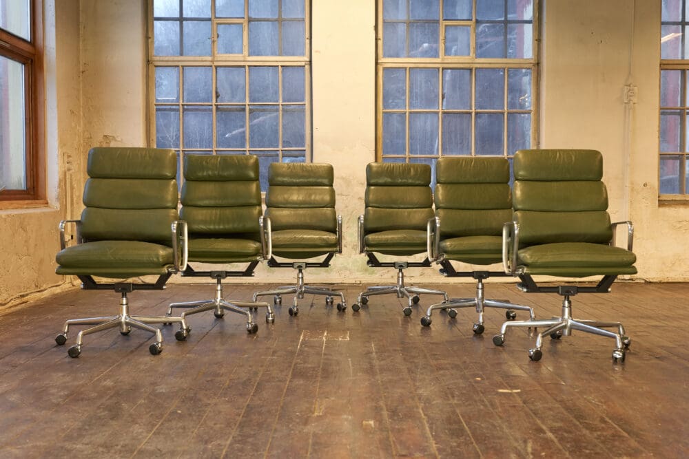 Eames Aluminum Group Soft Pad Executive Chairs - Image 4