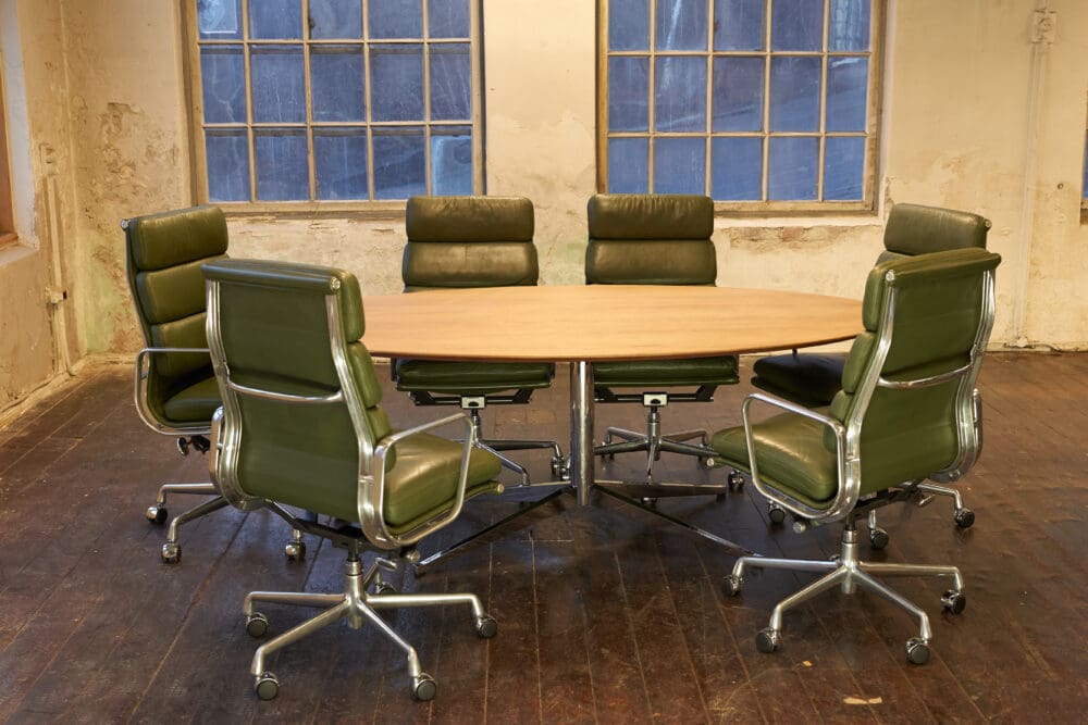 Eames Aluminum Group Soft Pad Executive Chairs - Image 11