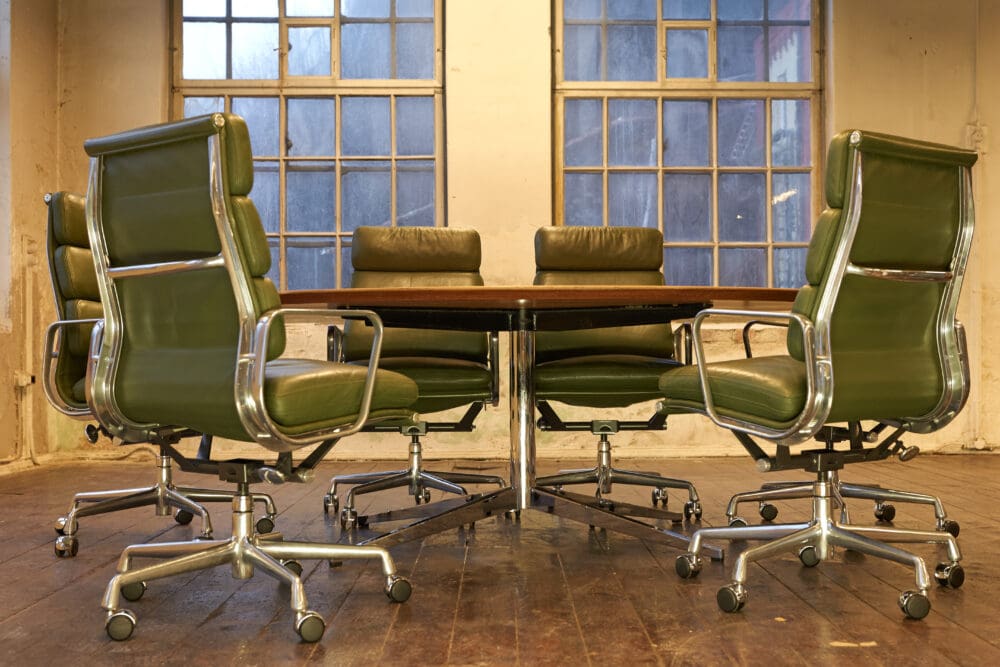 Eames Aluminum Group Soft Pad Executive Chairs - Image 12