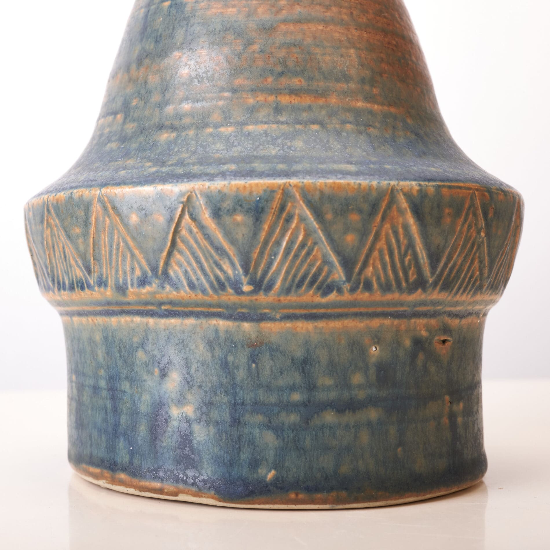 Turid Mjelve stoneware Lamp - dusty blue - Image 4