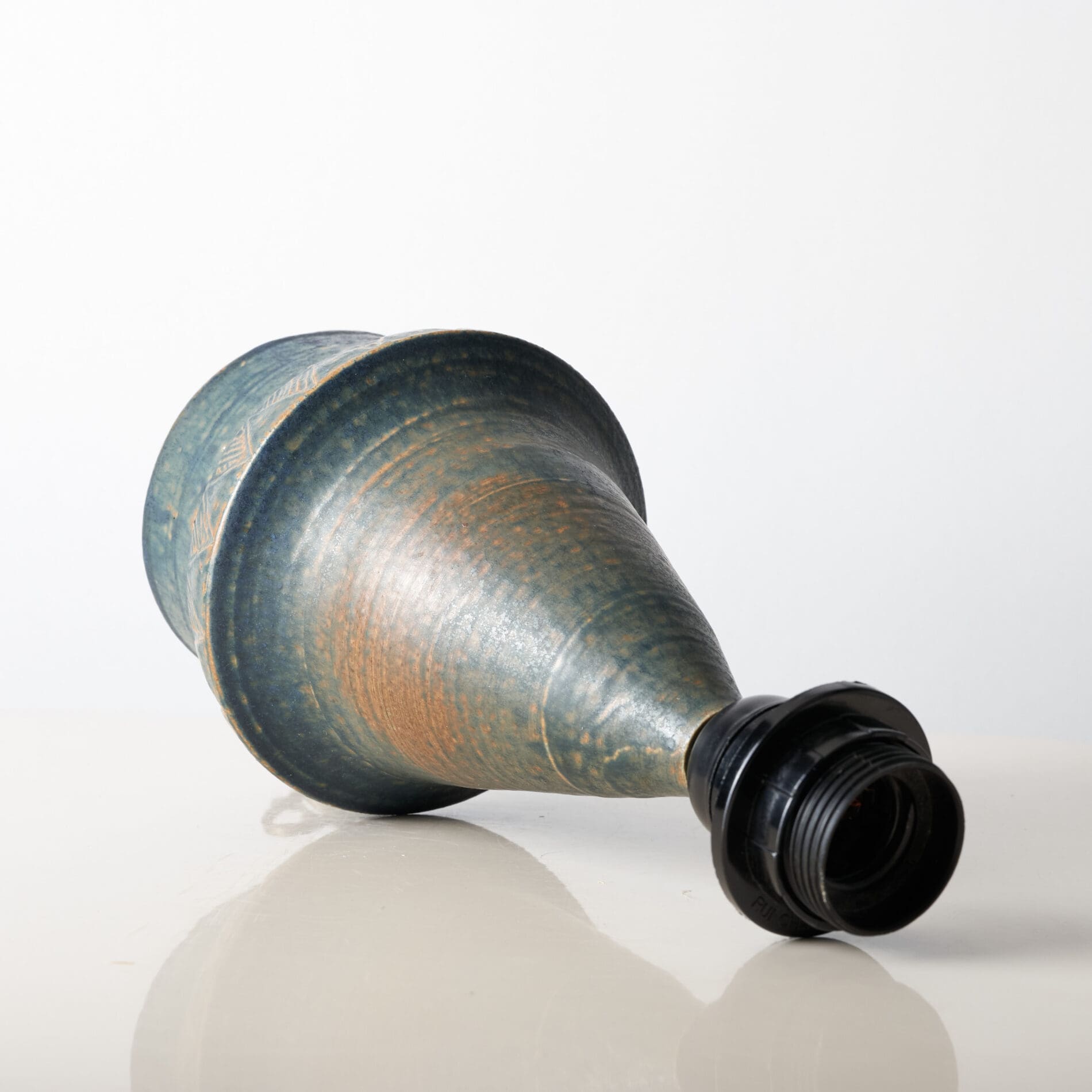 Turid Mjelve stoneware Lamp - dusty blue - Image 6
