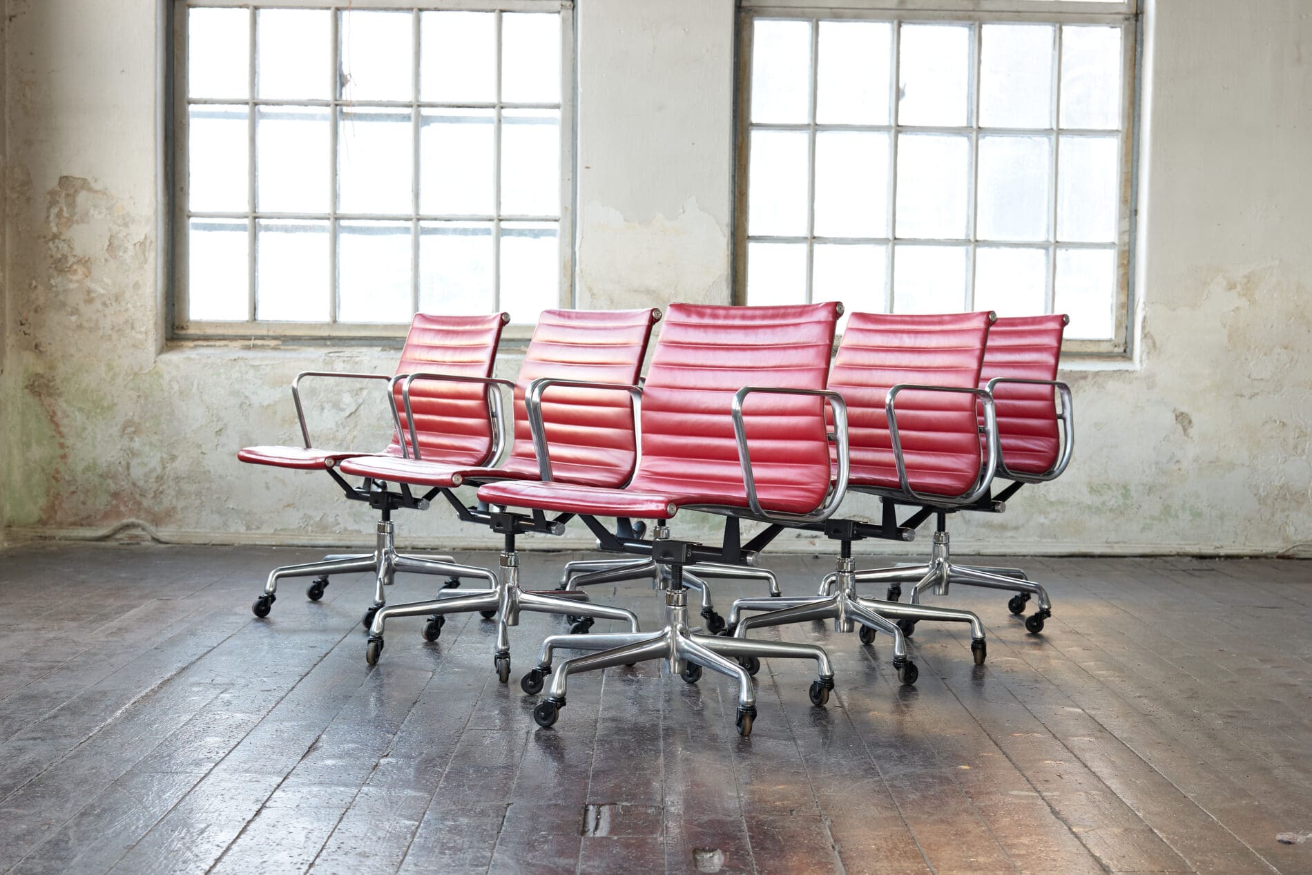 Eames Aluminum Group EA335 - Image 10