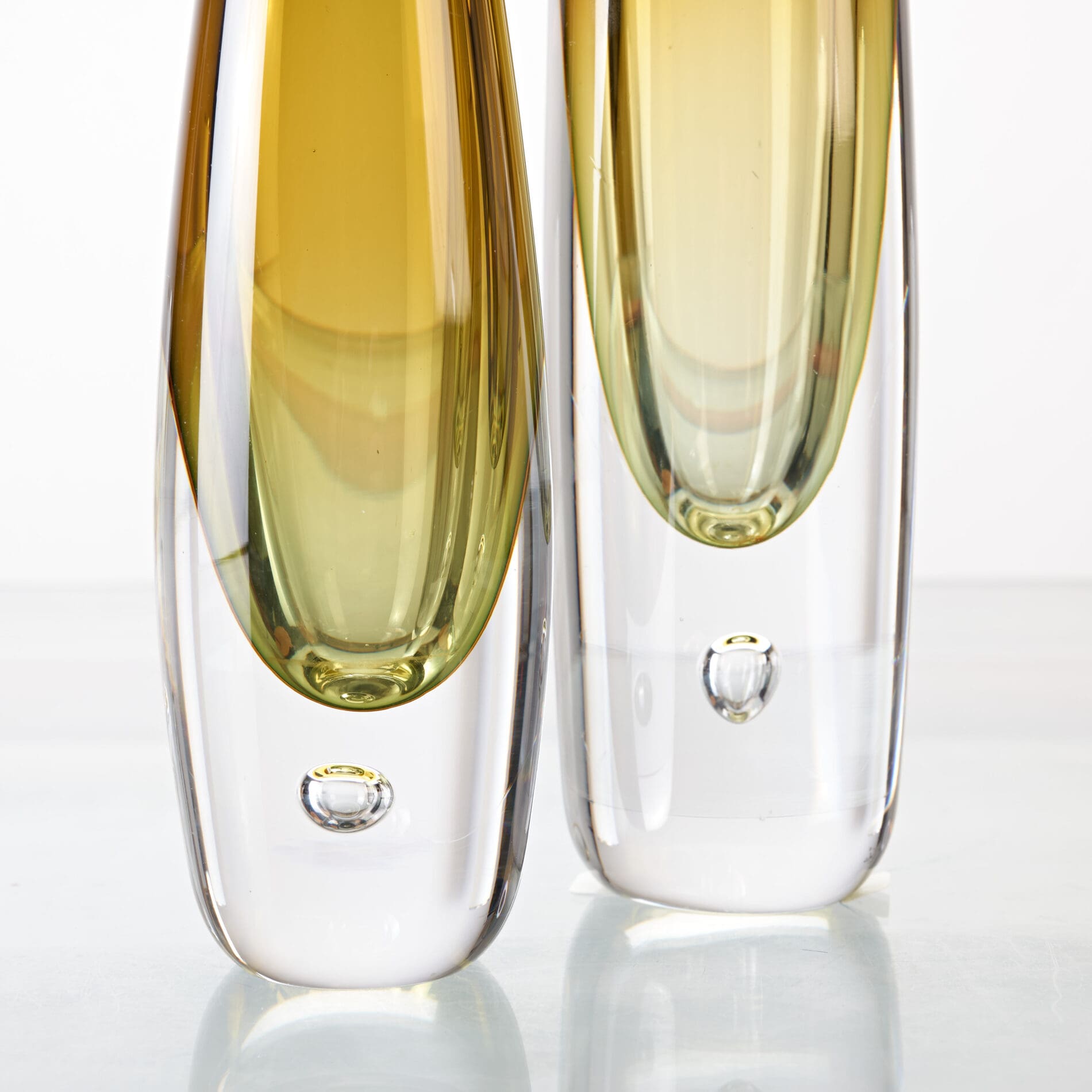 Glass vases by Vicke Lindstrand Kosta - Image 3
