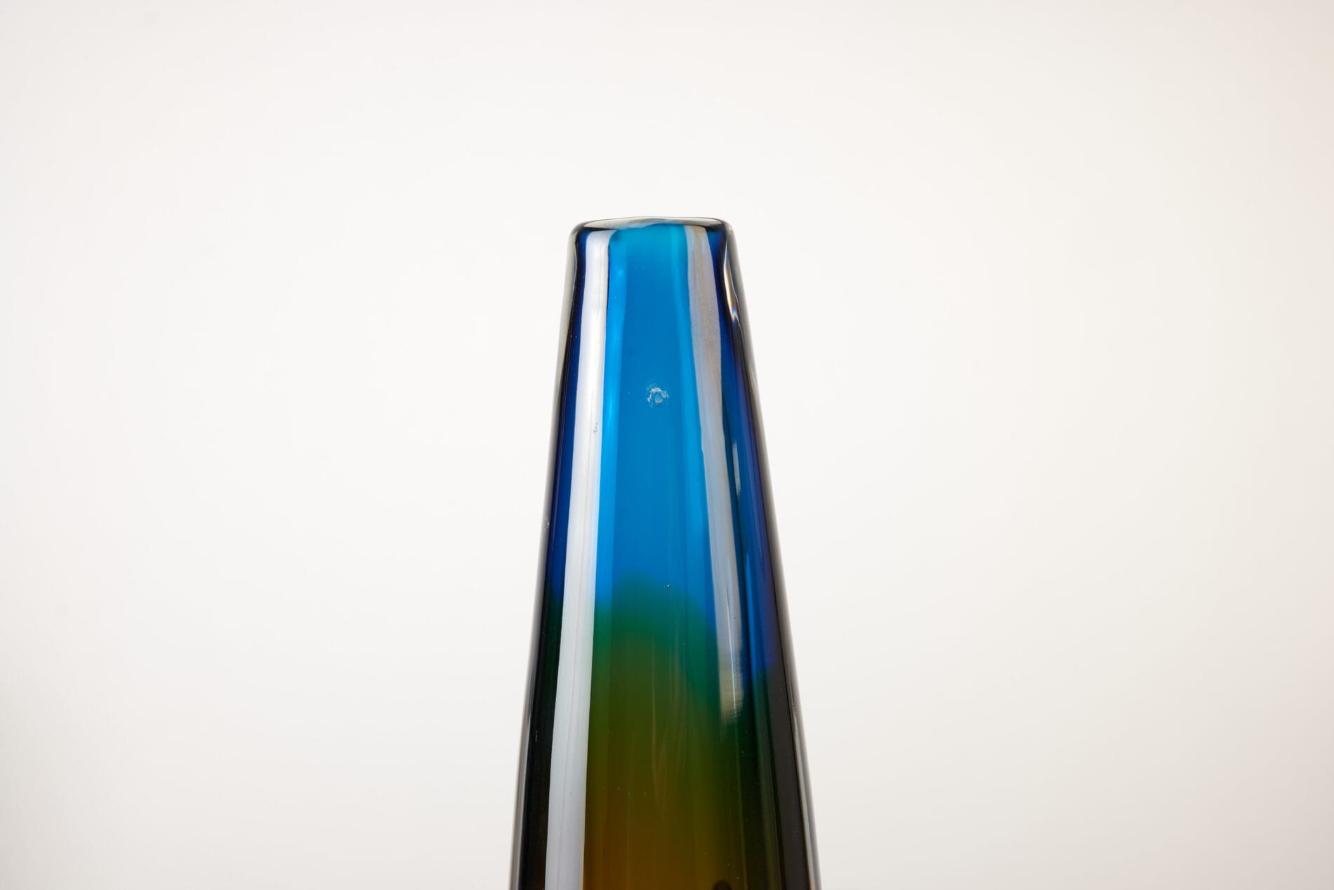 Glass vases by Vicke Lindstrand Kosta - Image 6